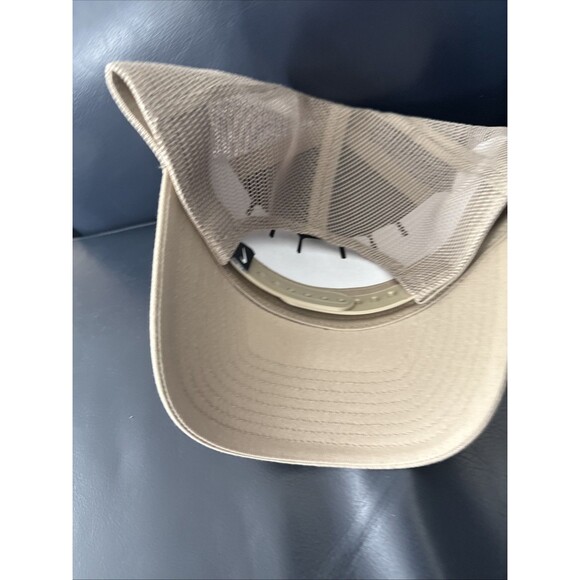 Nike Rise Trucker Hat Cap Tan Size M/L Adult Unisex - Picture 2 of 2